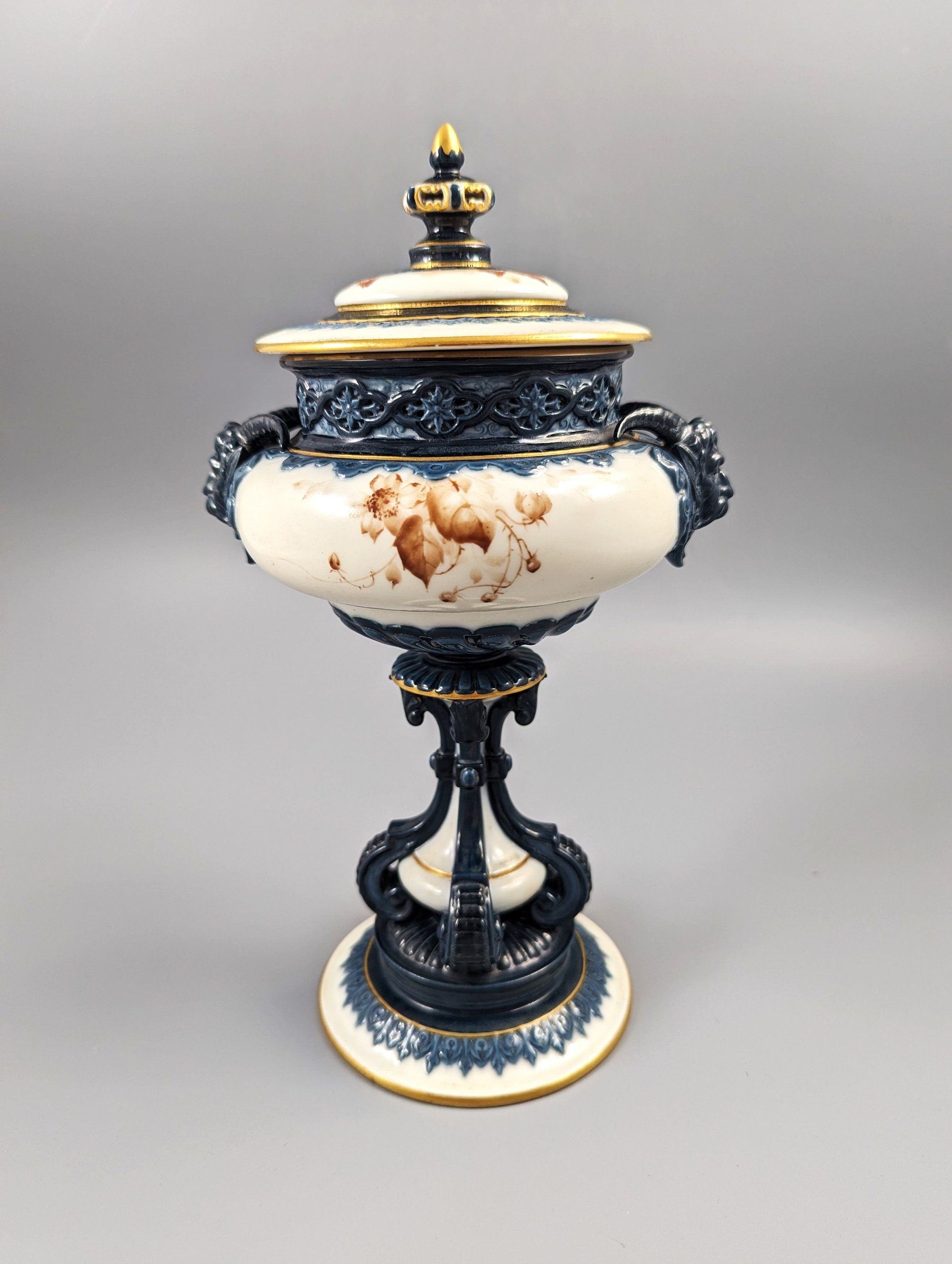 Hadley’s & Sons Worcester Pedestal Vase, c.1899