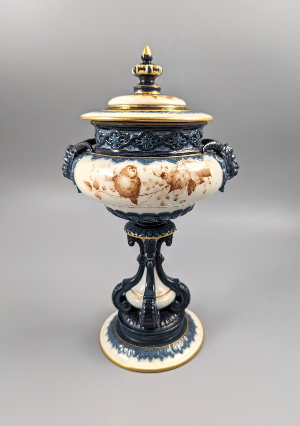 Hadley’s & Sons Worcester Pedestal Vase, c.1899