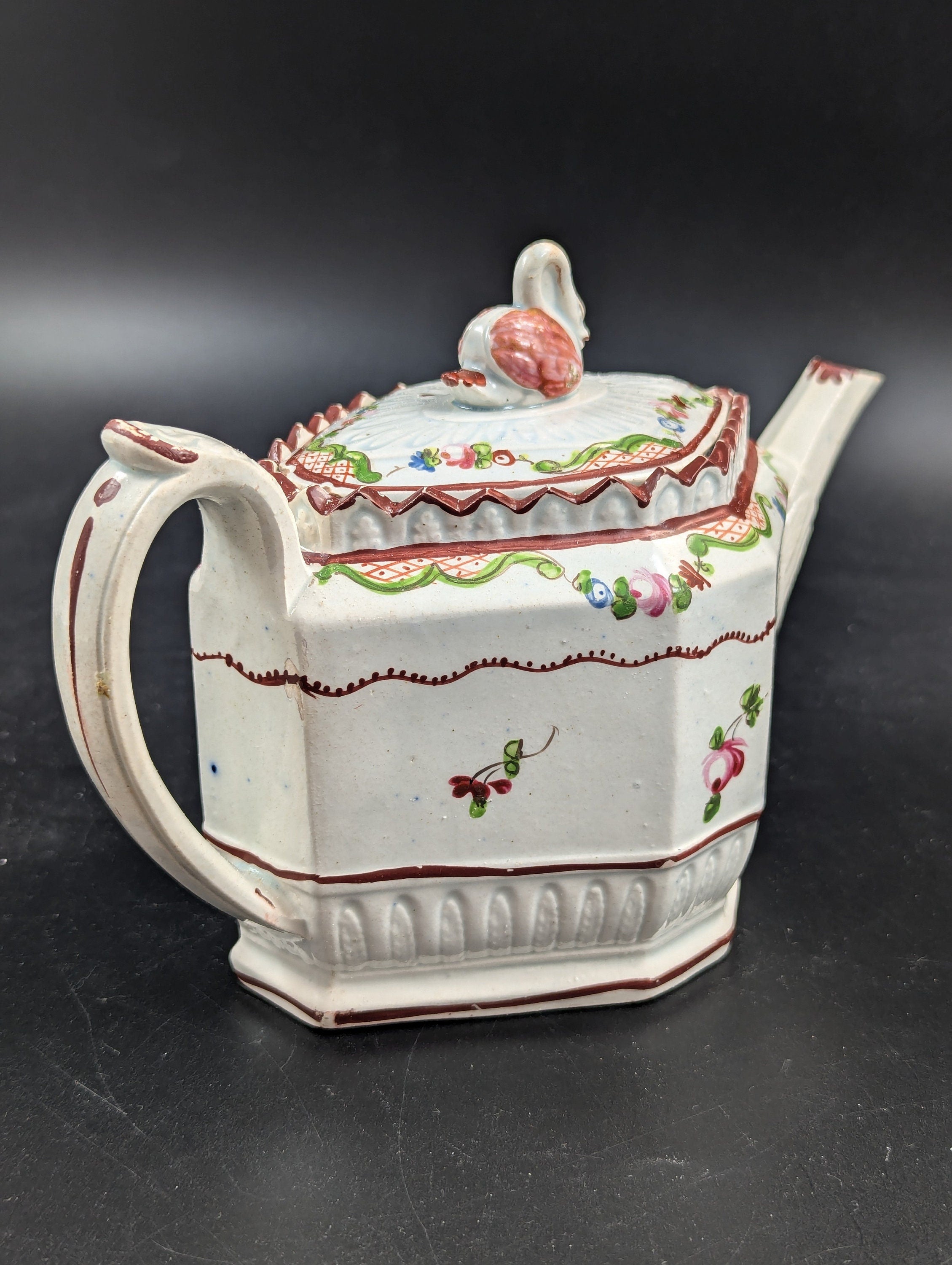 Antique octagonal Teapot by Thomas Harley, Staffordshire, c. 1805.Rare