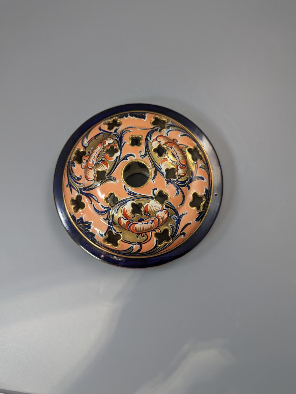 A very large Moorcroft Macintyre & Co pot pourri and lid, c.1904-1913