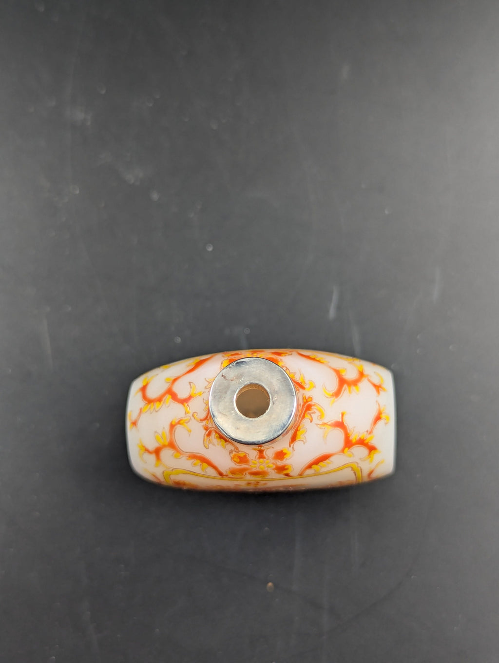 Antique enameled white glass snuff bottle with Guyue Xuan mark