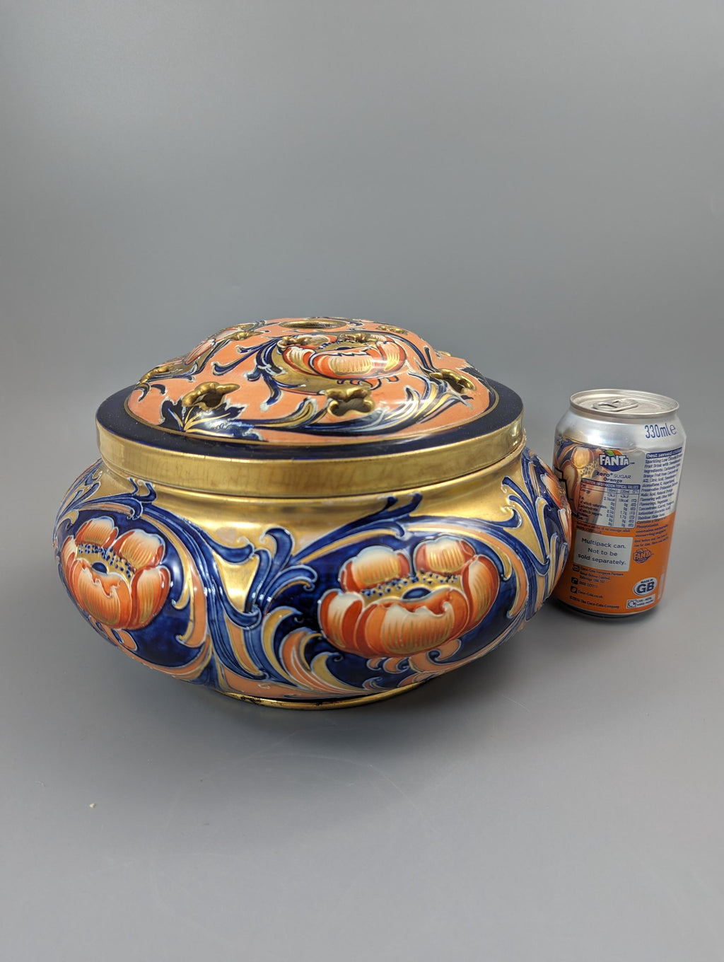 A very large Moorcroft Macintyre & Co pot pourri and lid, c.1904-1913