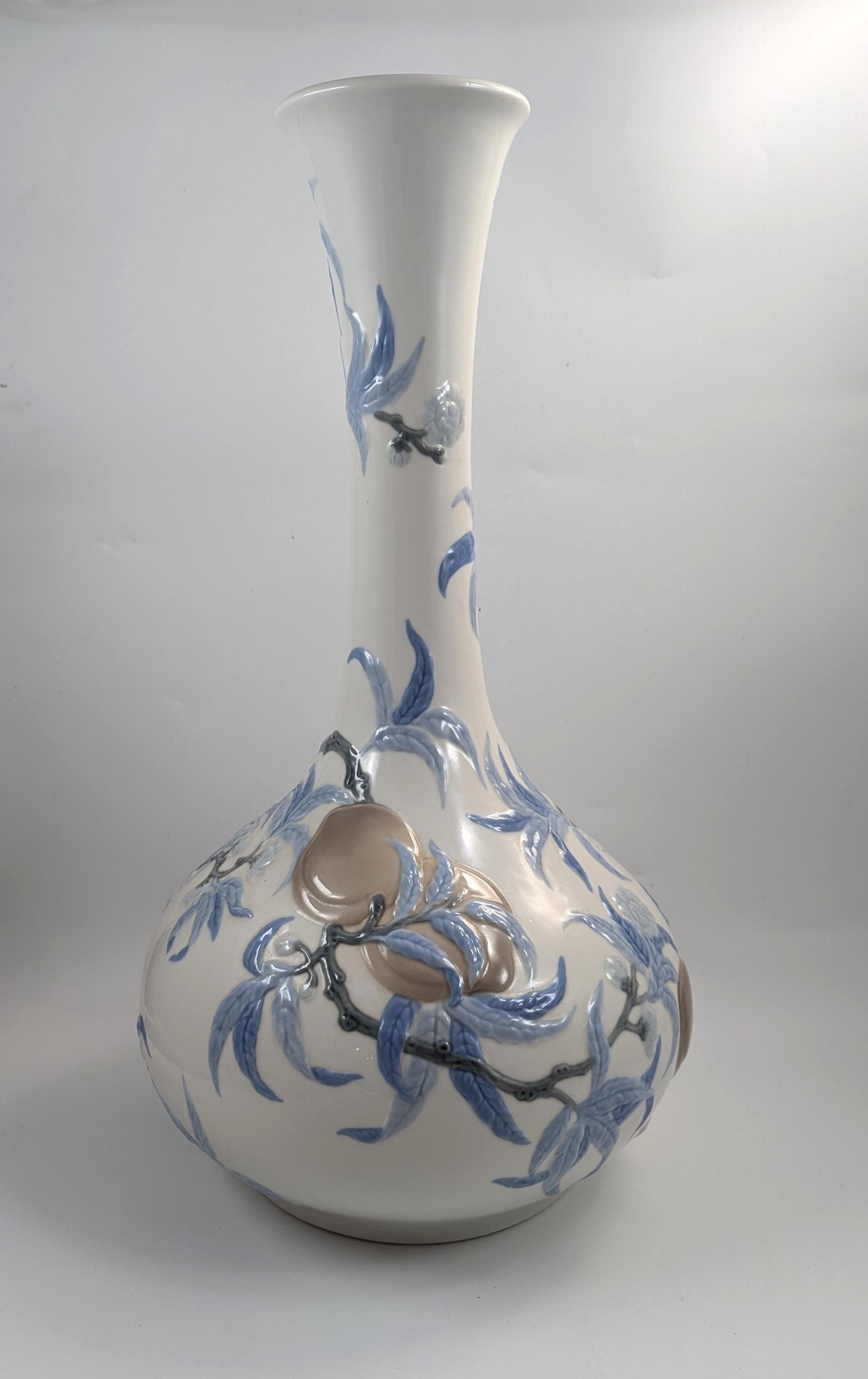 Very Rare, Very Large Lladro Flower Vase