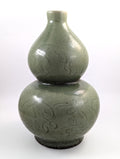Chinese Longquan Earthenware Green Double Gourd Vase, Song Dynasty.