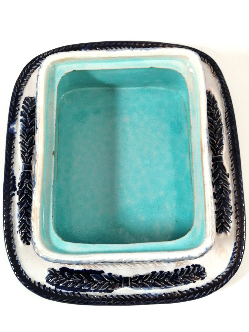 A majolica sardine box by Thomas Forester & Sons, late 19th century