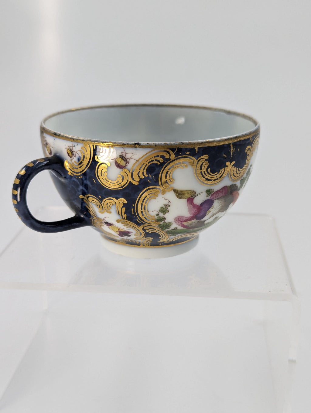 A Rare 18th Century Worcester Tea Cup with Hand-Painted Exotic Birds - c.1760