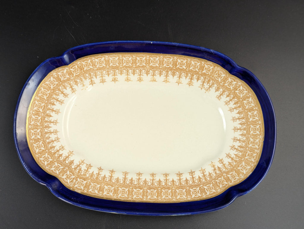 Antique Royal Worcester Vitreous gravy boat, with underplate, c. 1899.