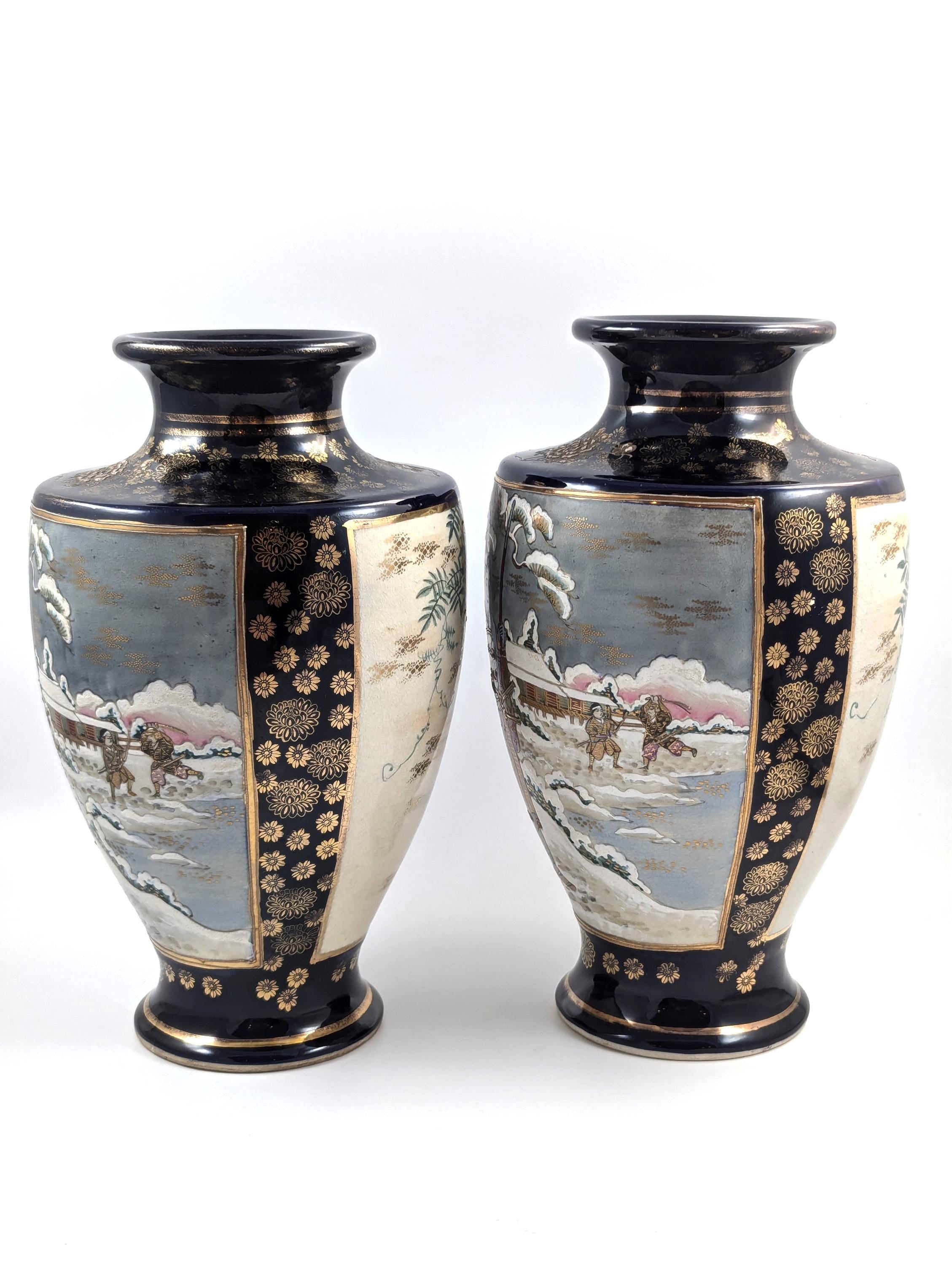 Antique Hand-Painted Pair of Satsuma Vases, Japan, Meiji Period