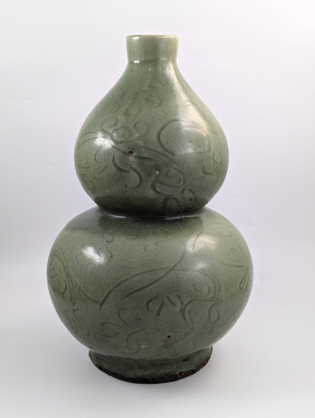 Chinese Longquan Earthenware Green Double Gourd Vase, Song Dynasty.