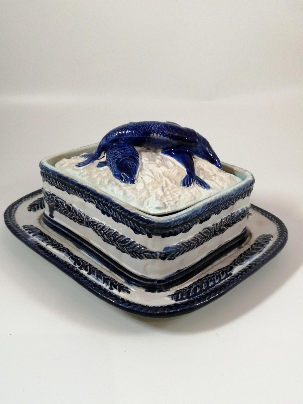 A majolica sardine box by Thomas Forester & Sons, late 19th century