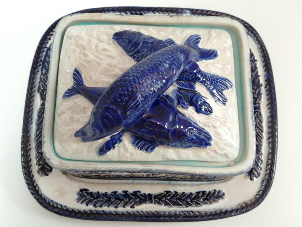 A majolica sardine box by Thomas Forester & Sons, late 19th century