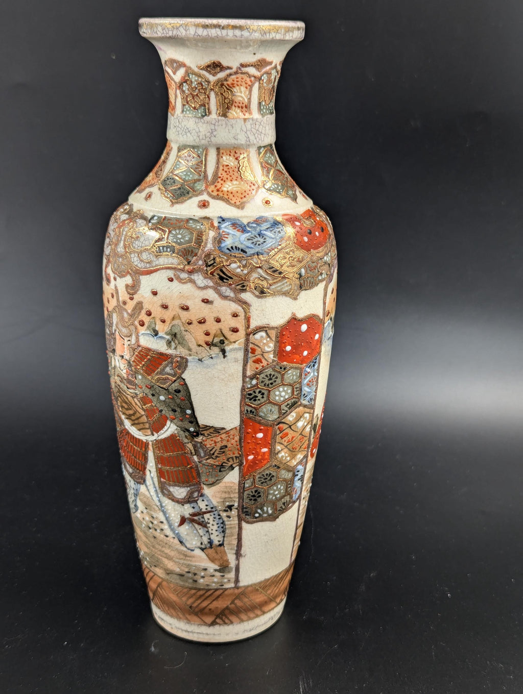 Antique hand painted Satsuma Vase, Japan, Meiji period .