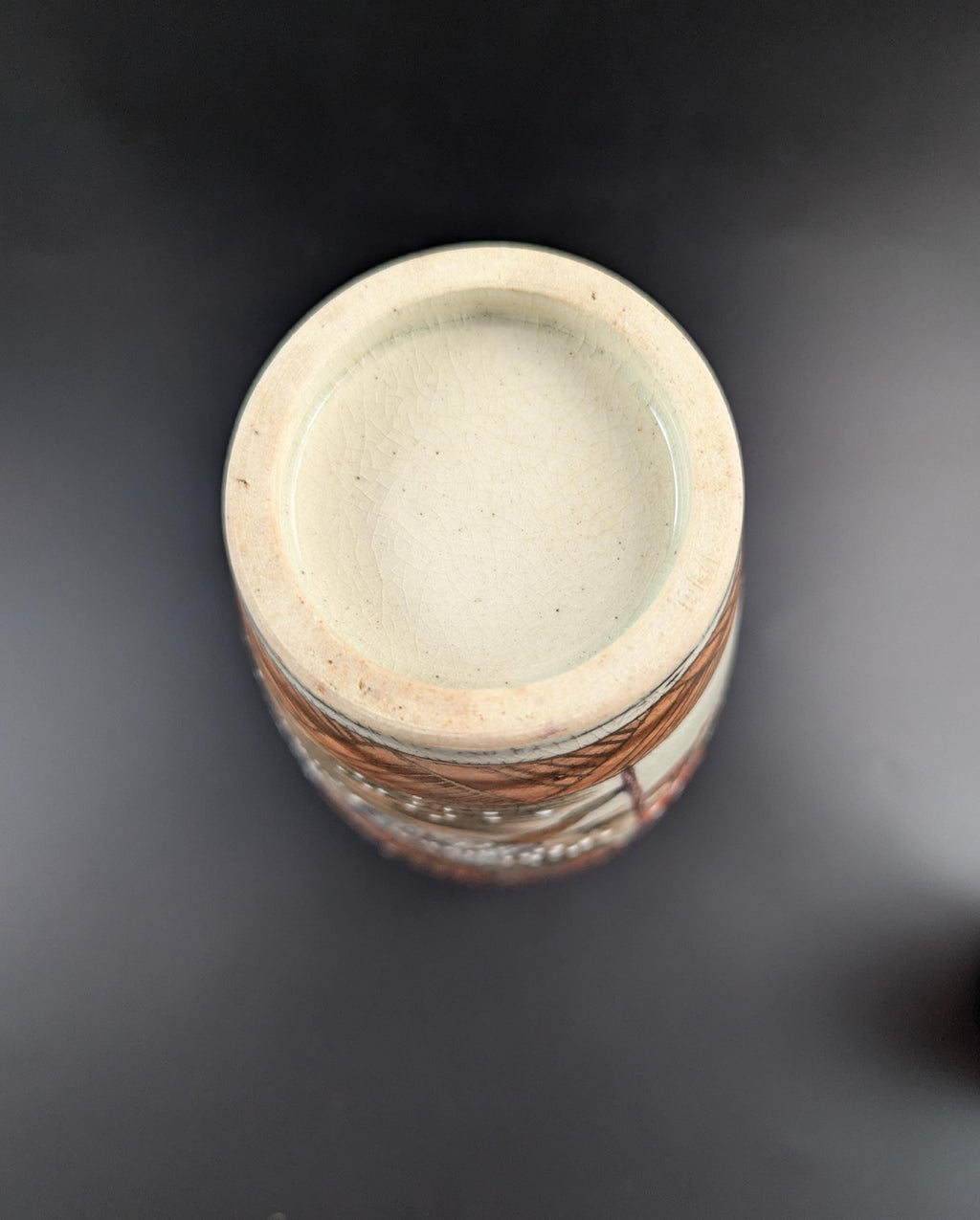 Antique hand painted Satsuma Vase, Japan, Meiji period .