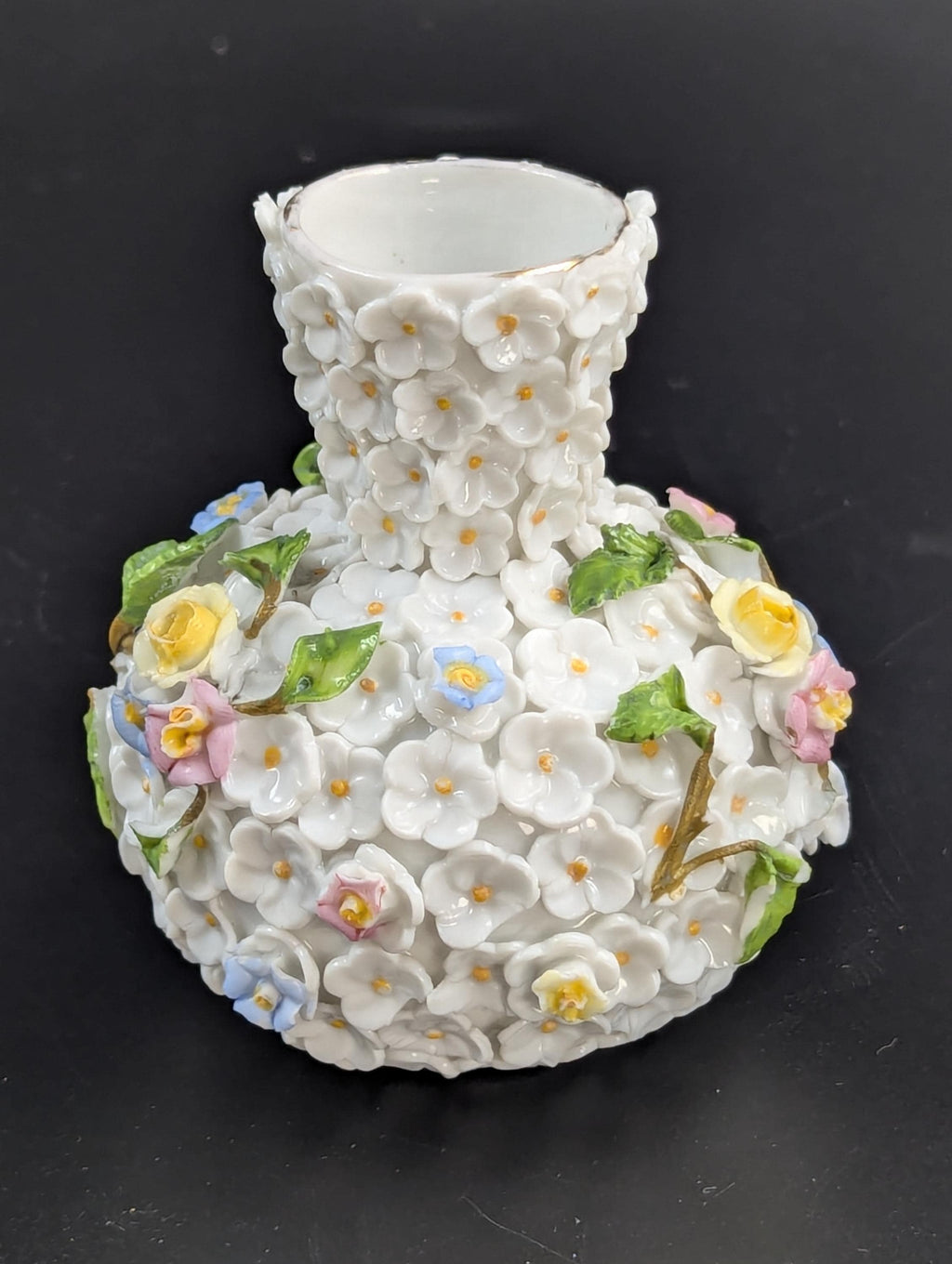 Porcelain Encrusted Vase and Salt Cellar by Bohne Söhne Rudolstadt, c. 1880.