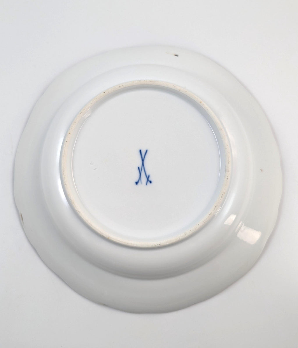 Antique Meissen Kakiemon Porcelain Plate: Yellow Lion, Late 19th Century