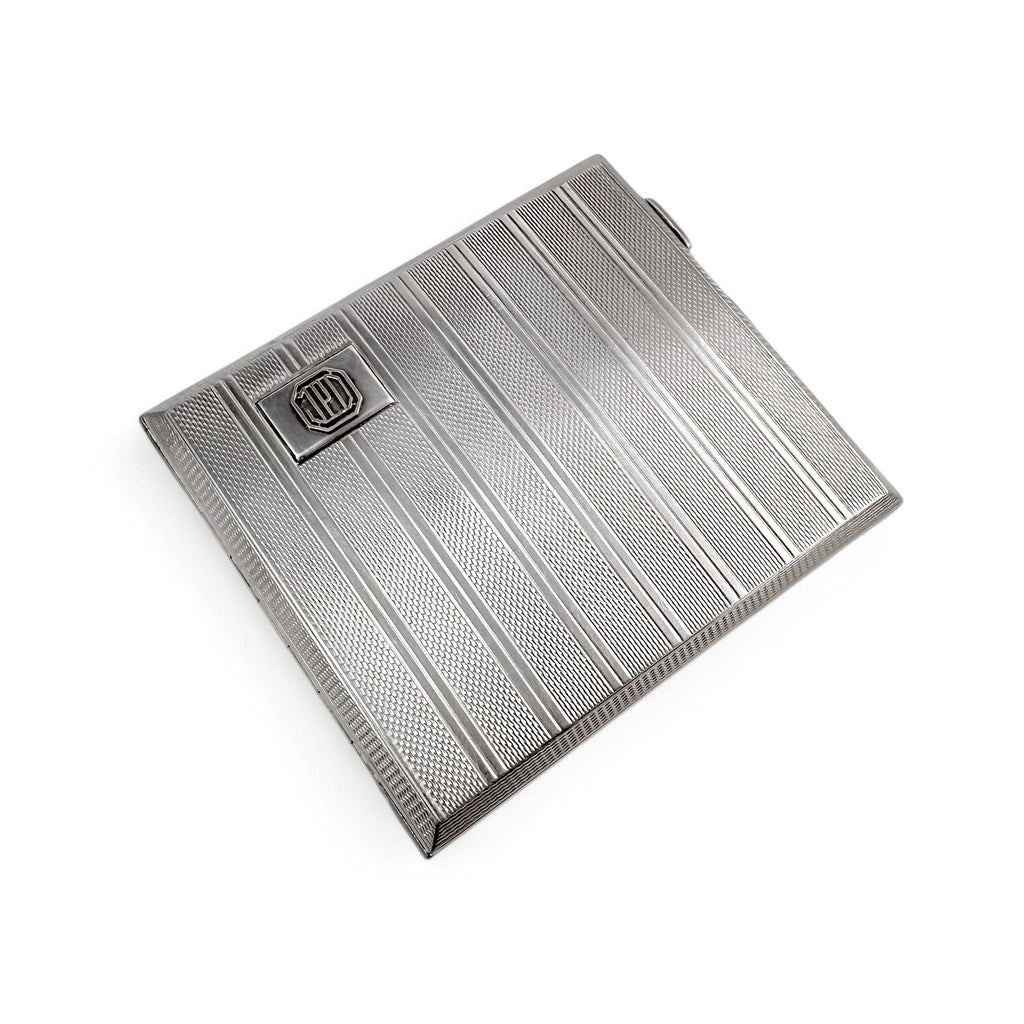 Large gilt sterling silver WWII cigarette case with engine-turned design, 130 g