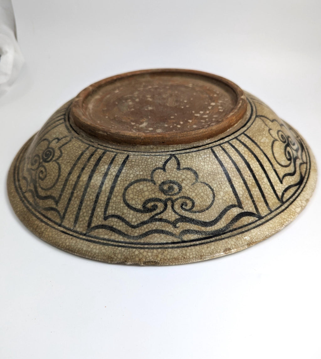 Antique Sukhothai Stoneware Fish Dish: 14th-Century Thai Ceramic Bowl