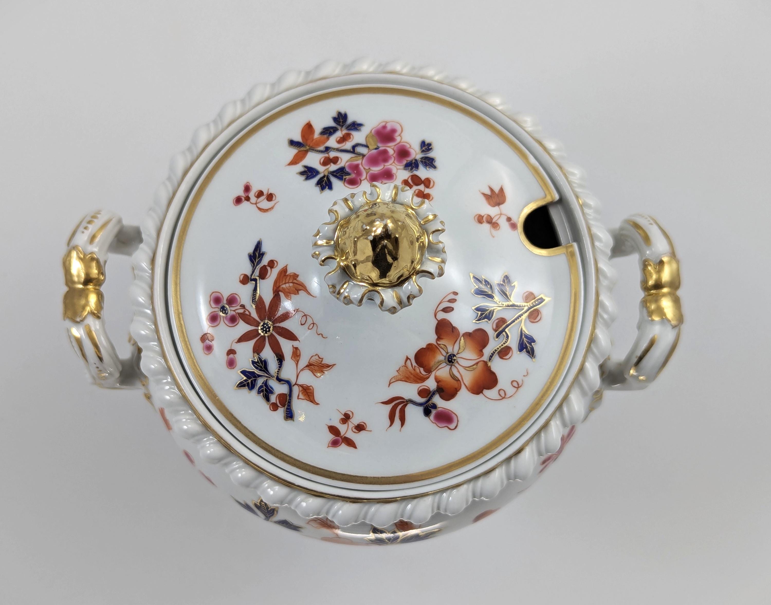 Worcester Imari Porcelain Sauce Tureen: English Tableware, c 1820