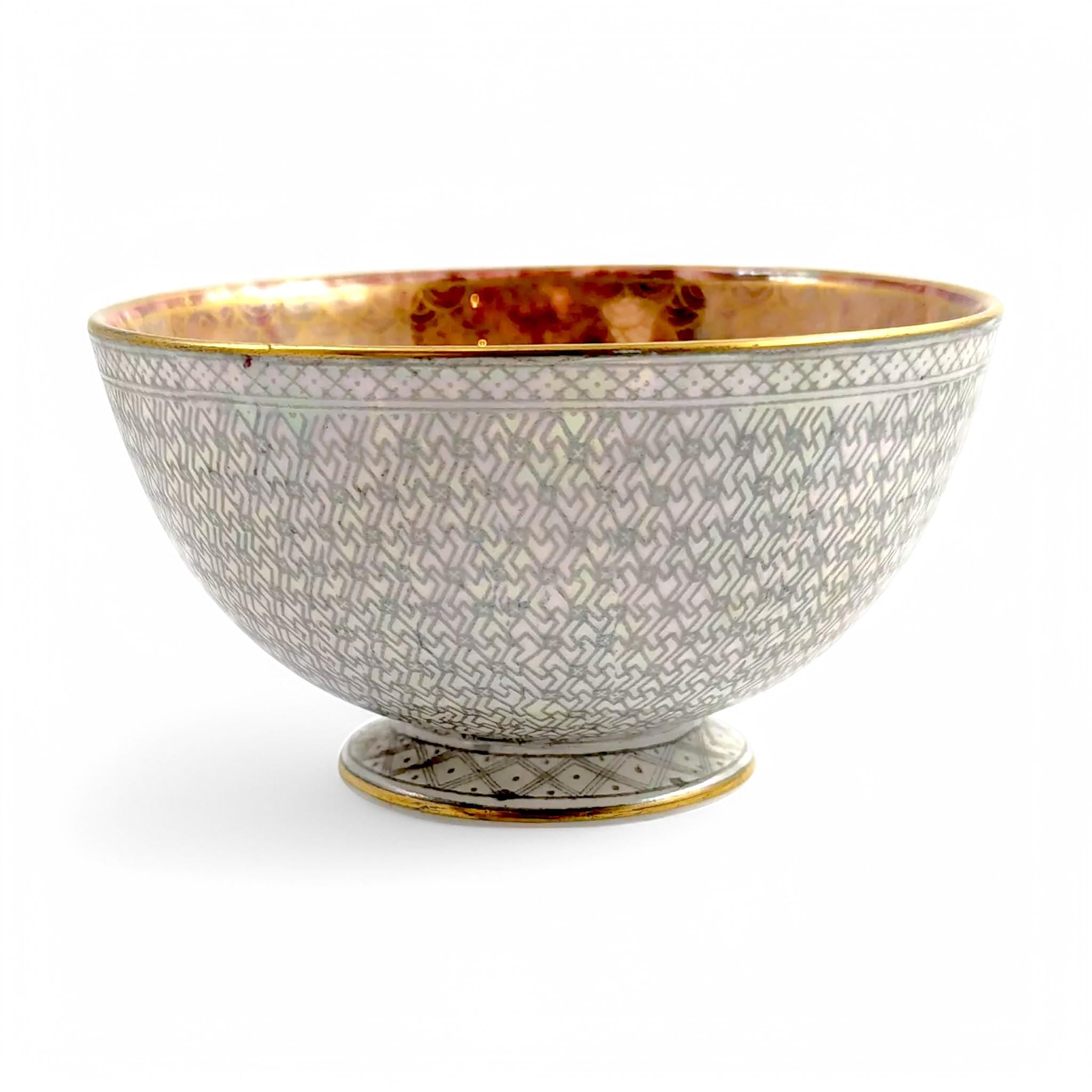 Antique Wedgwood Lustre Bowl: Daisy Makeig-Jones Goldfish Design