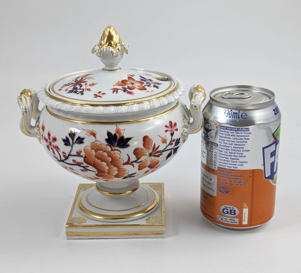 Worcester Imari Porcelain Sauce Tureen: English Tableware, c 1820
