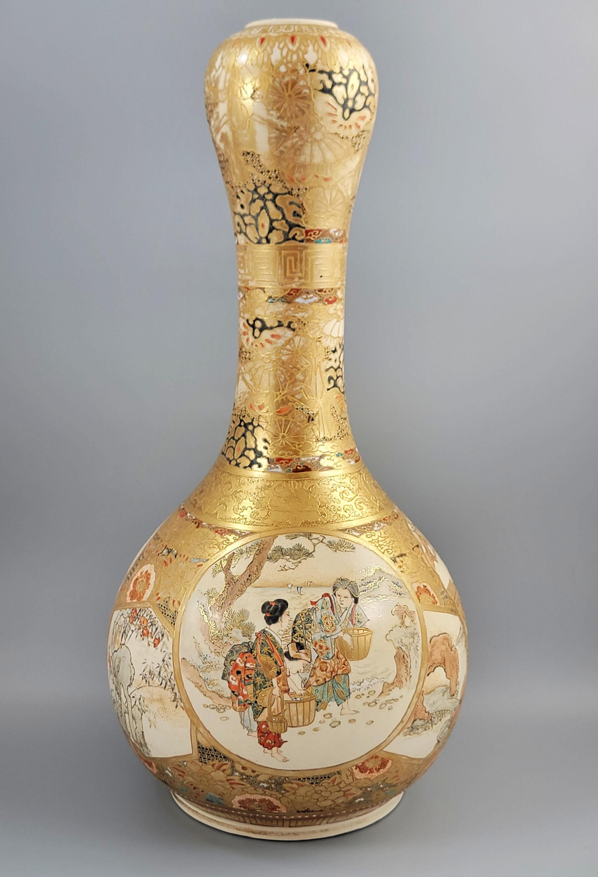 Large Antique Japanese Satsuma Vase Samurai Moriage Gilding Meiji Period c.1880