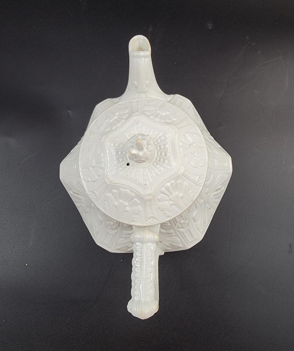 Antique Wedgwood White Stoneware Teapot, Hexagonal Design c.1820
