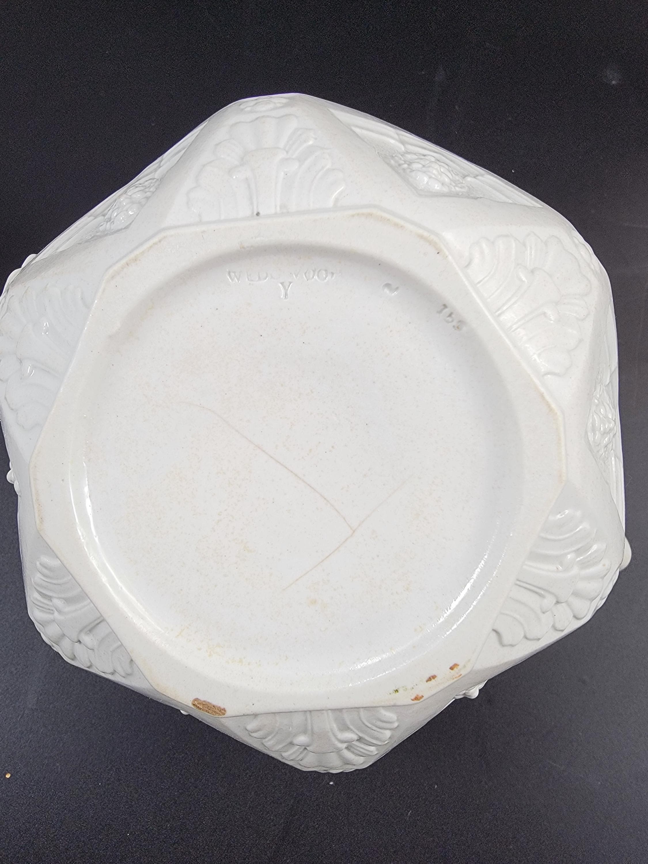 Antique Wedgwood White Stoneware Teapot, Hexagonal Design c.1820