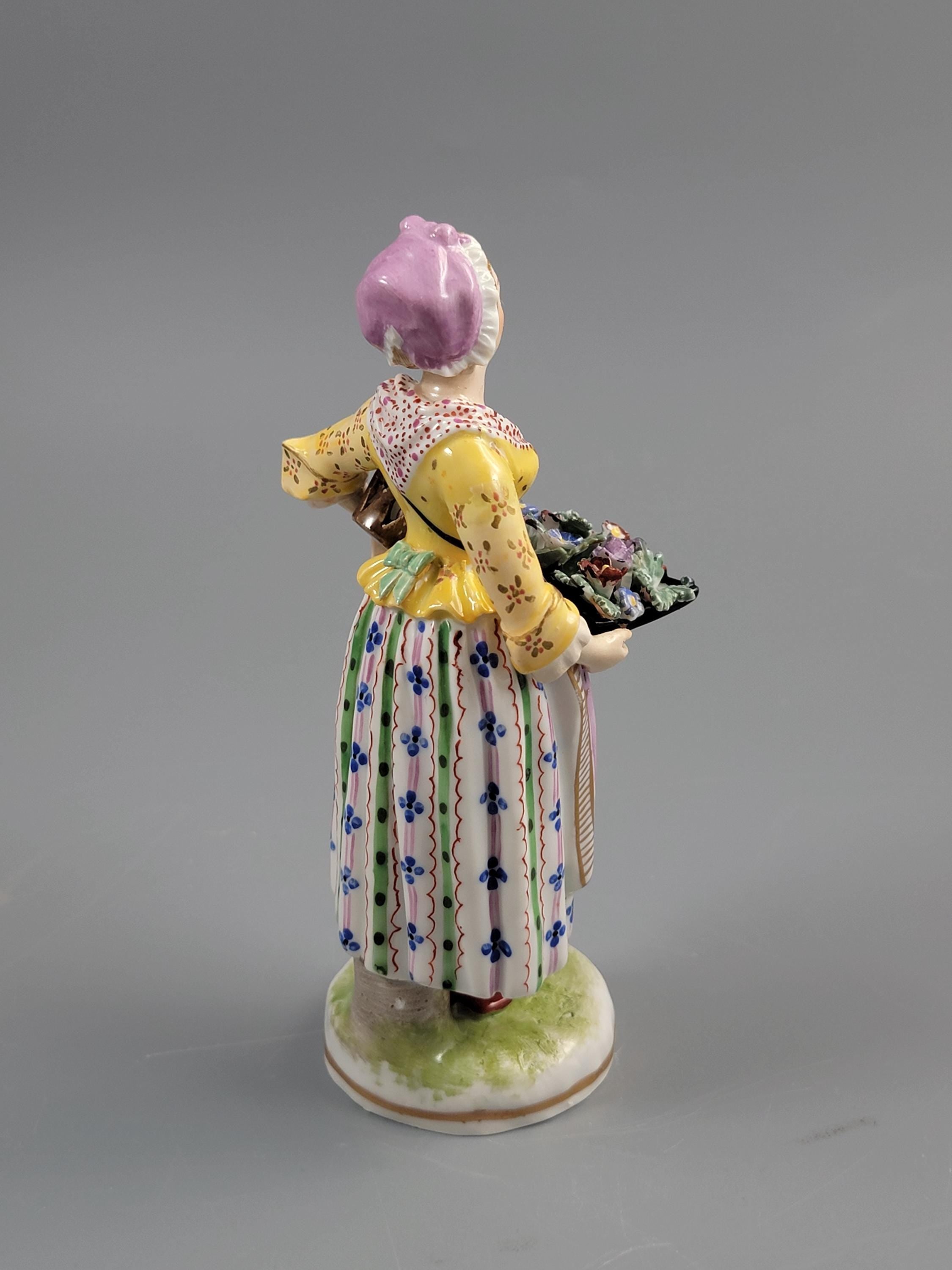 Antique Porcelain Figurine Flower Seller Dressel Kister, c.1903
