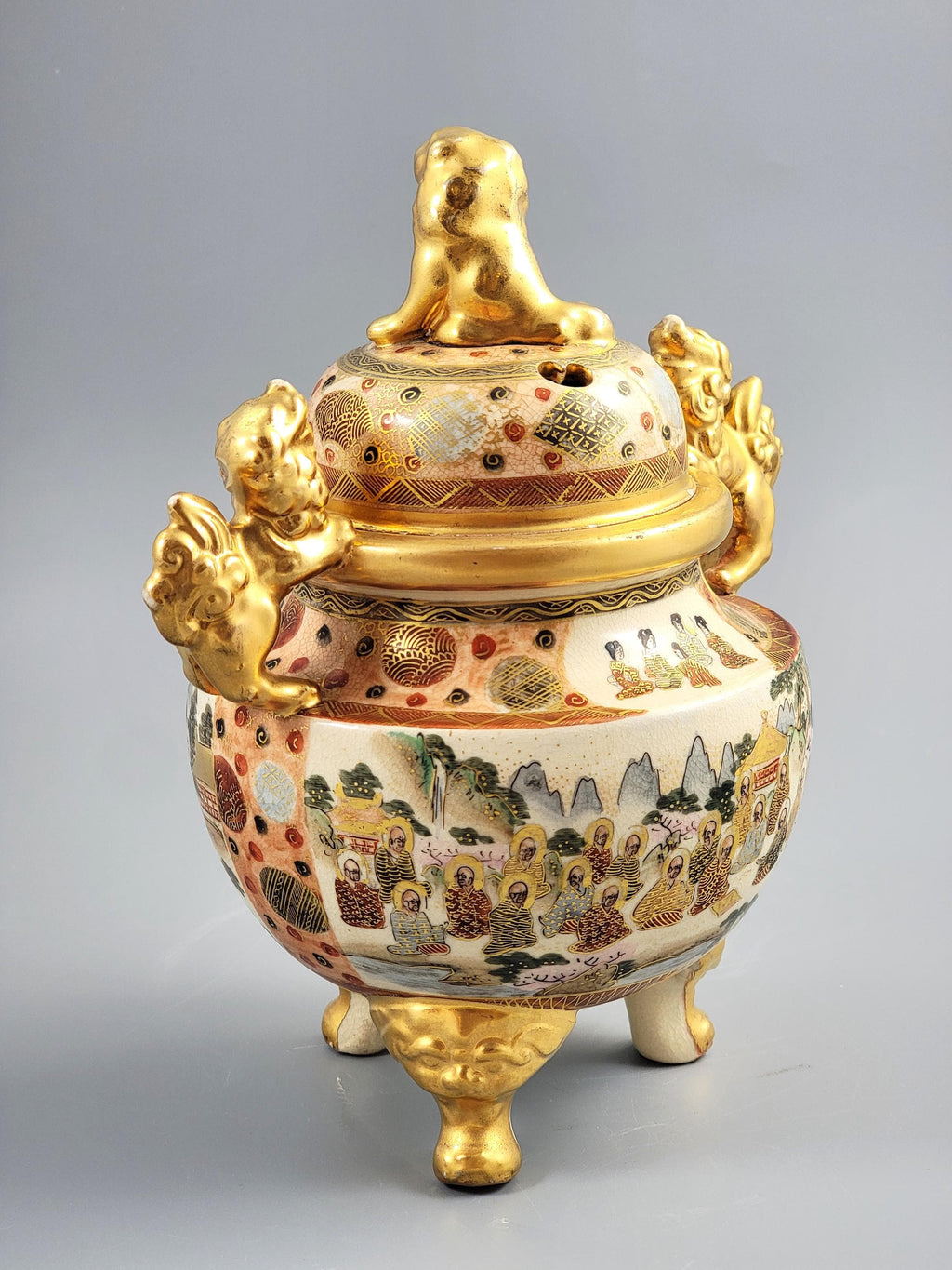 Meiji Satsuma Koro by Ippō, Gilt Shishi, Kyoto Kinkozan School, Signed, 24c