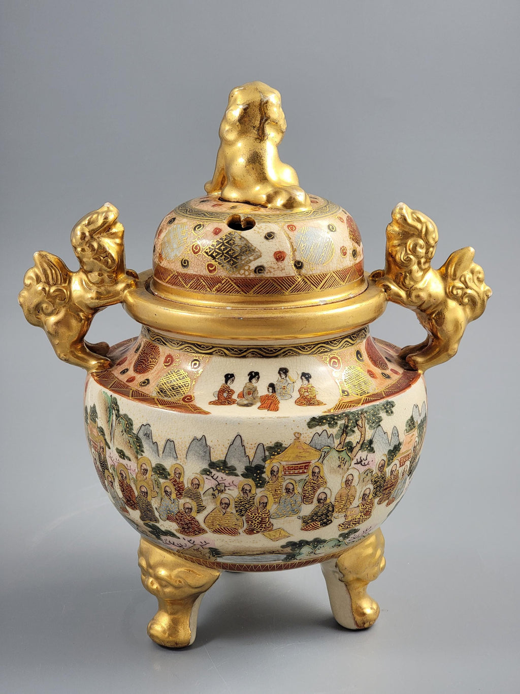 Meiji Satsuma Koro by Ippō, Gilt Shishi, Kyoto Kinkozan School, Signed, 24c