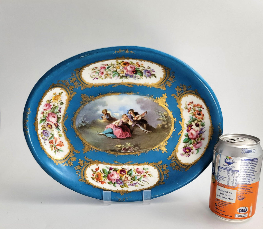Large Porcelain Tray by Samson, Paris, Bleu Céleste Ground, Watteau Scene, Apocryphal Mark, с. 1880