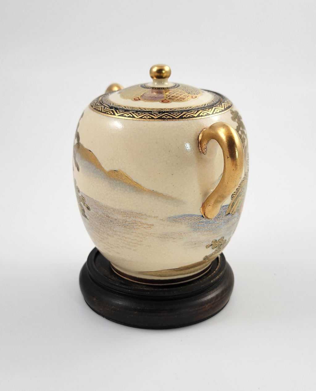Meiji Period Satsuma Sugar Bowl: Signed Shozan, Kyoto Studio c.1880, with Stand