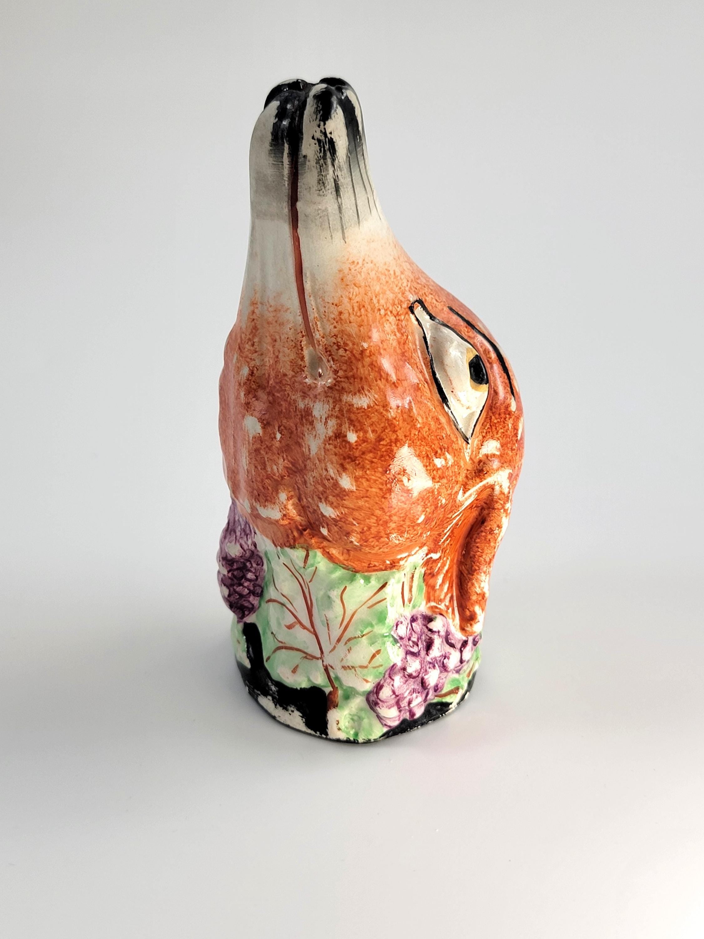 Rare Royal Staffordshire Porcelain Stirrup Cup, circa 1820-1840