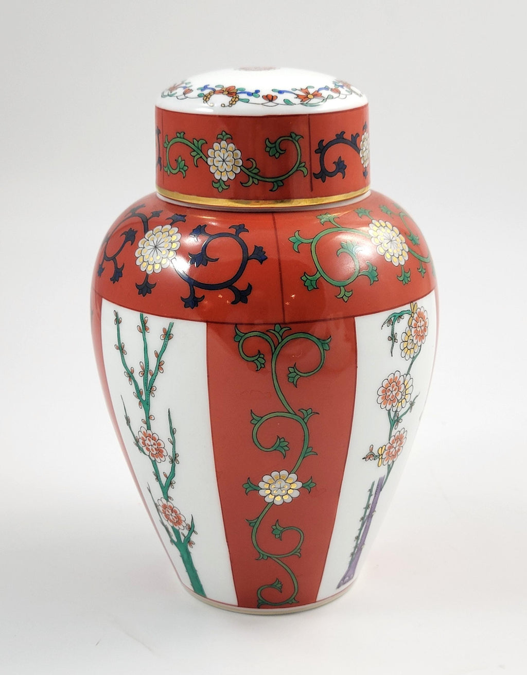 Herend Tea Caddy/Ginger Jar, Handpainted, Siang Rouge Red Dynasty, 20th Century