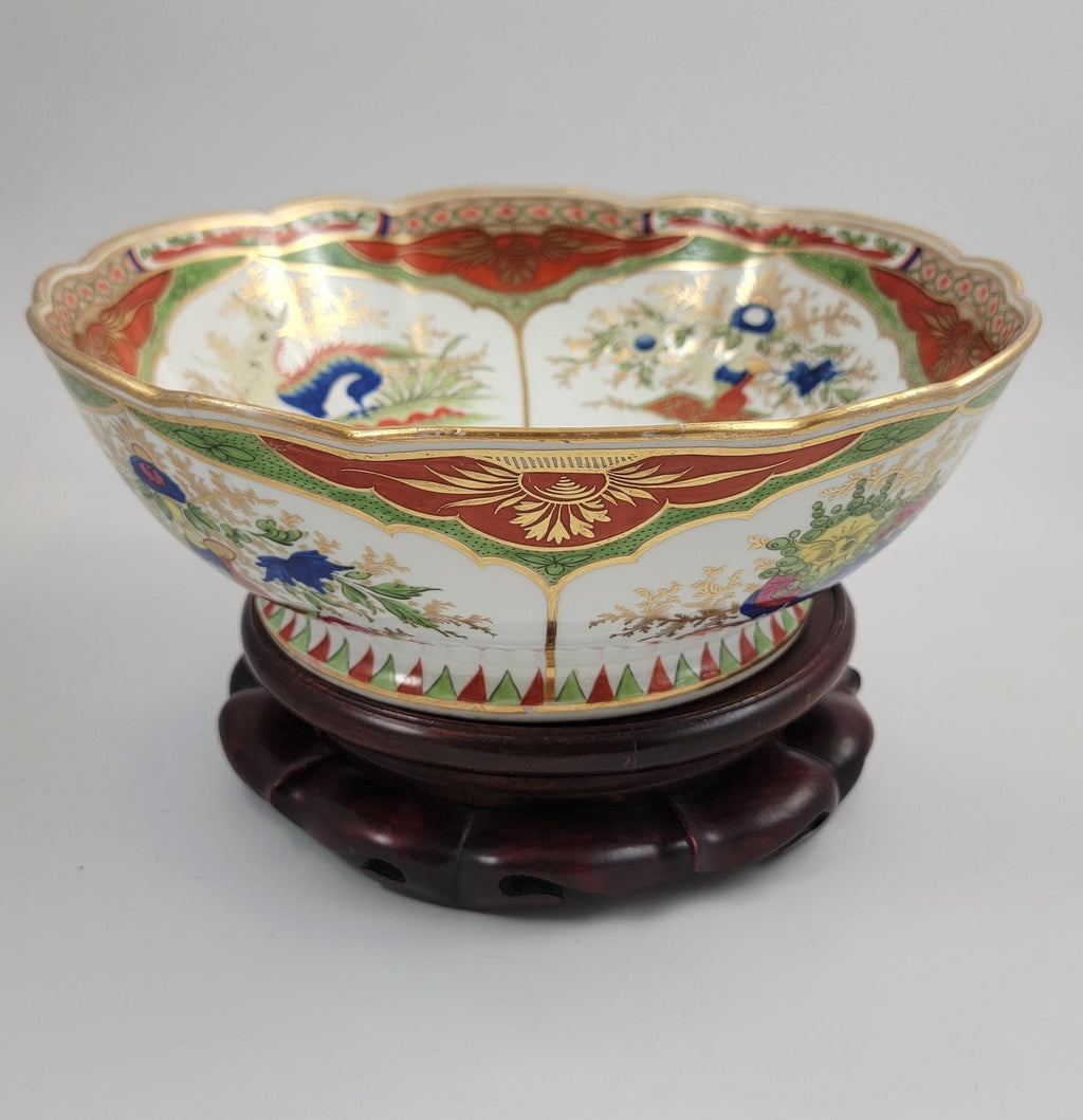 Chamberlain Worcester Dragon in Compartments Bowl, c.1815, Mahogany Stand