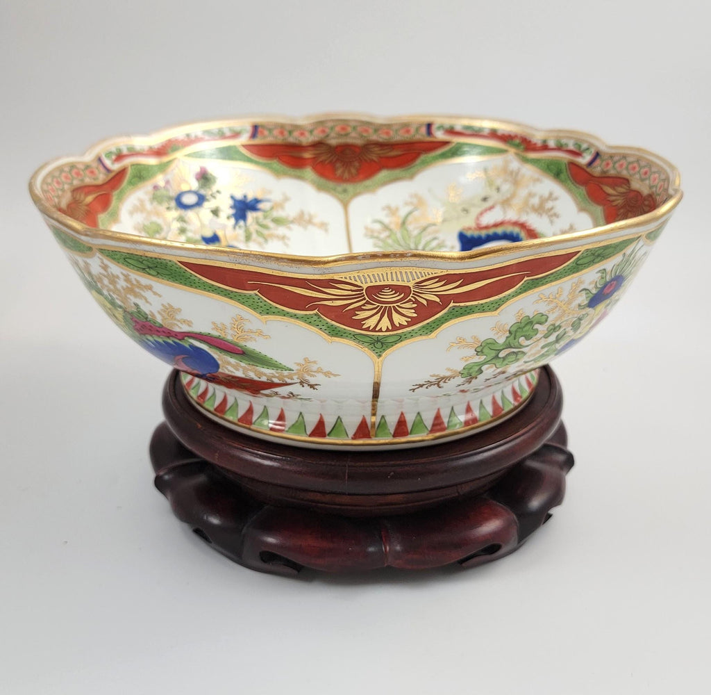 Chamberlain Worcester Dragon in Compartments Bowl, c.1815, Mahogany Stand