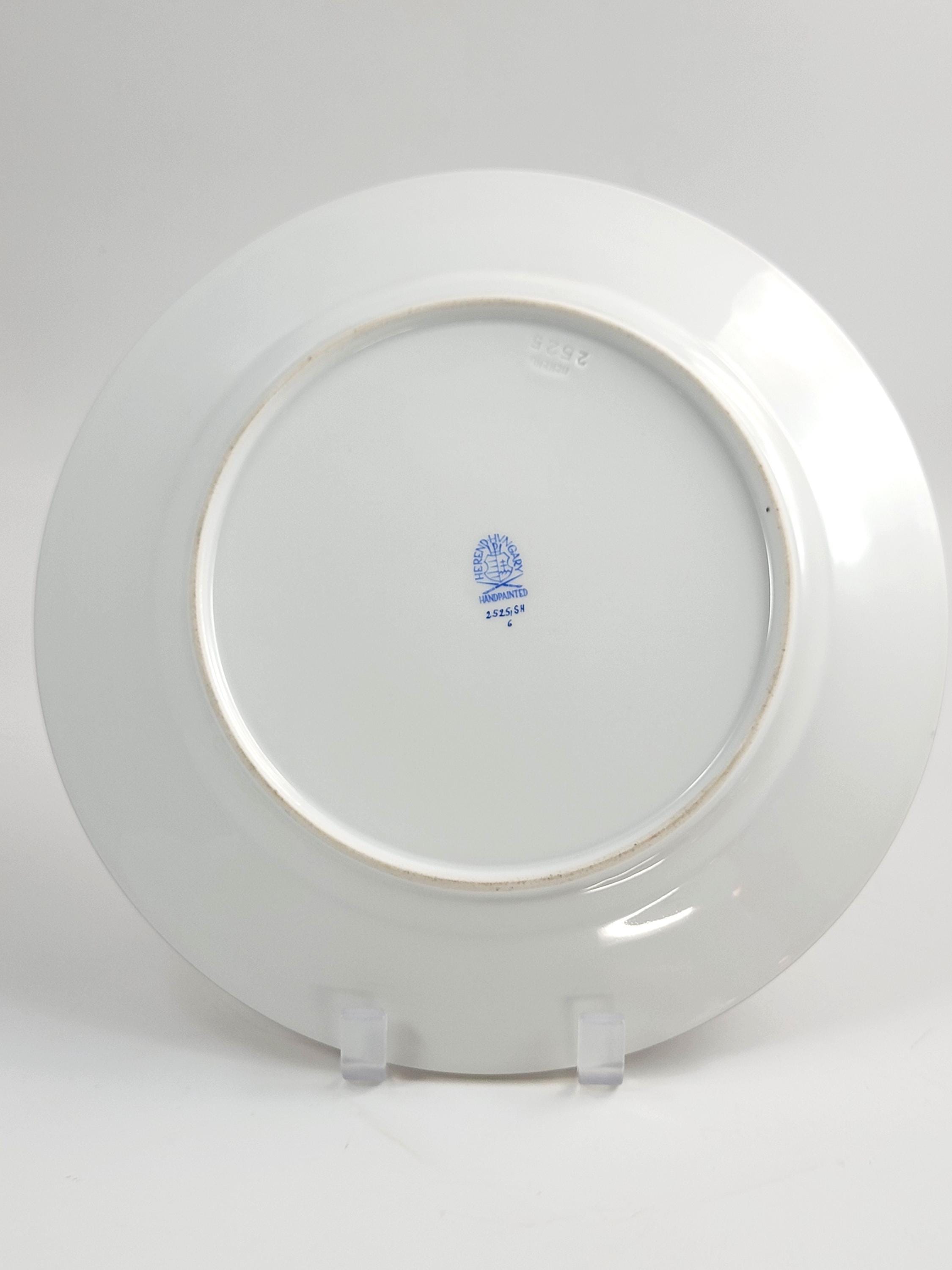 Vintage Herend Porcelain Plate Shanghai Pattern Hungary Hand Painted, 20th century, 25.5cm