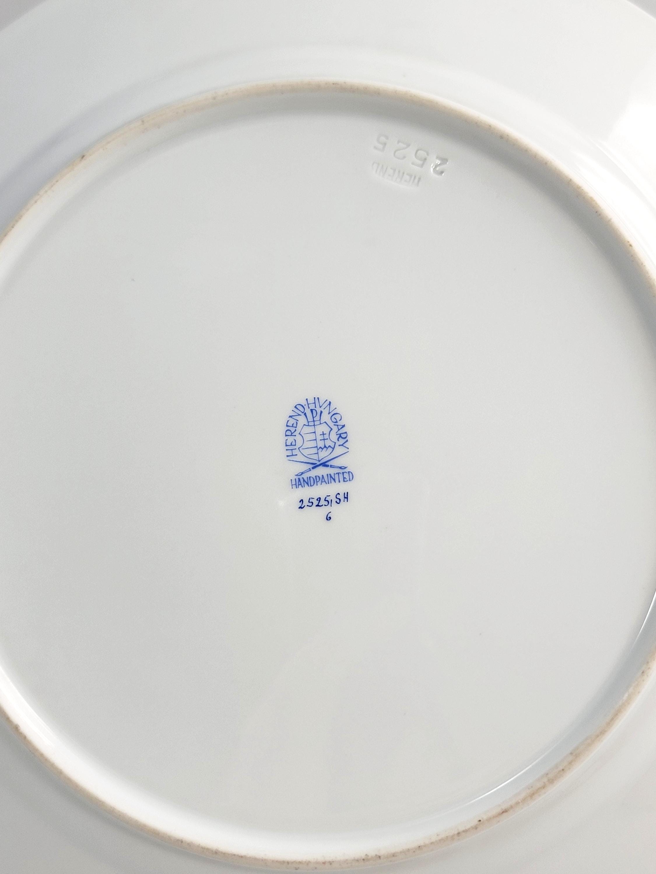 Vintage Herend Porcelain Plate Shanghai Pattern Hungary Hand Painted, 20th century, 25.5cm
