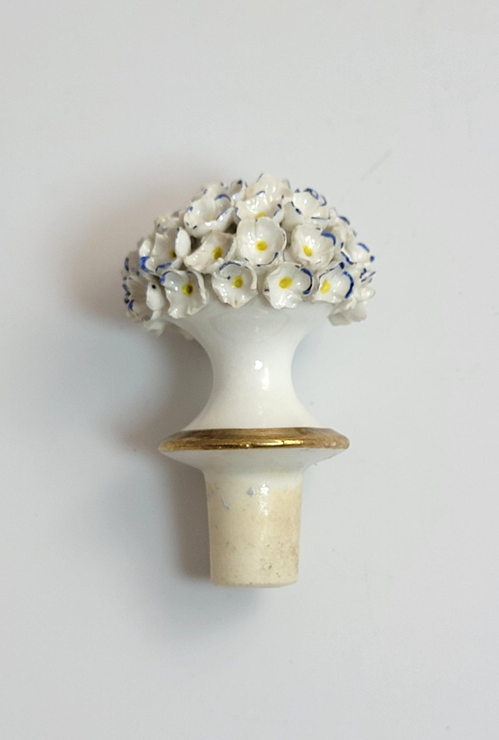 Royal Worcester Porcelain Perfume Bottle, Hand-Applied Forget-me-not Encrustation, c. 1870 – Rare Victorian Collectible Gift