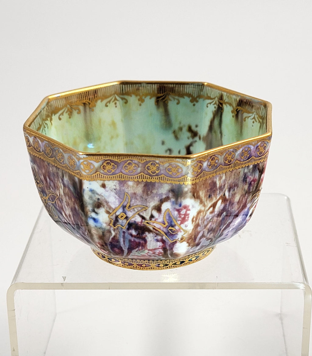 Wedgwood Fairyland Lustre Celestial Dragon Bowl Pinky Mauve Z4831 Daisy Makeig-Jones c.1915