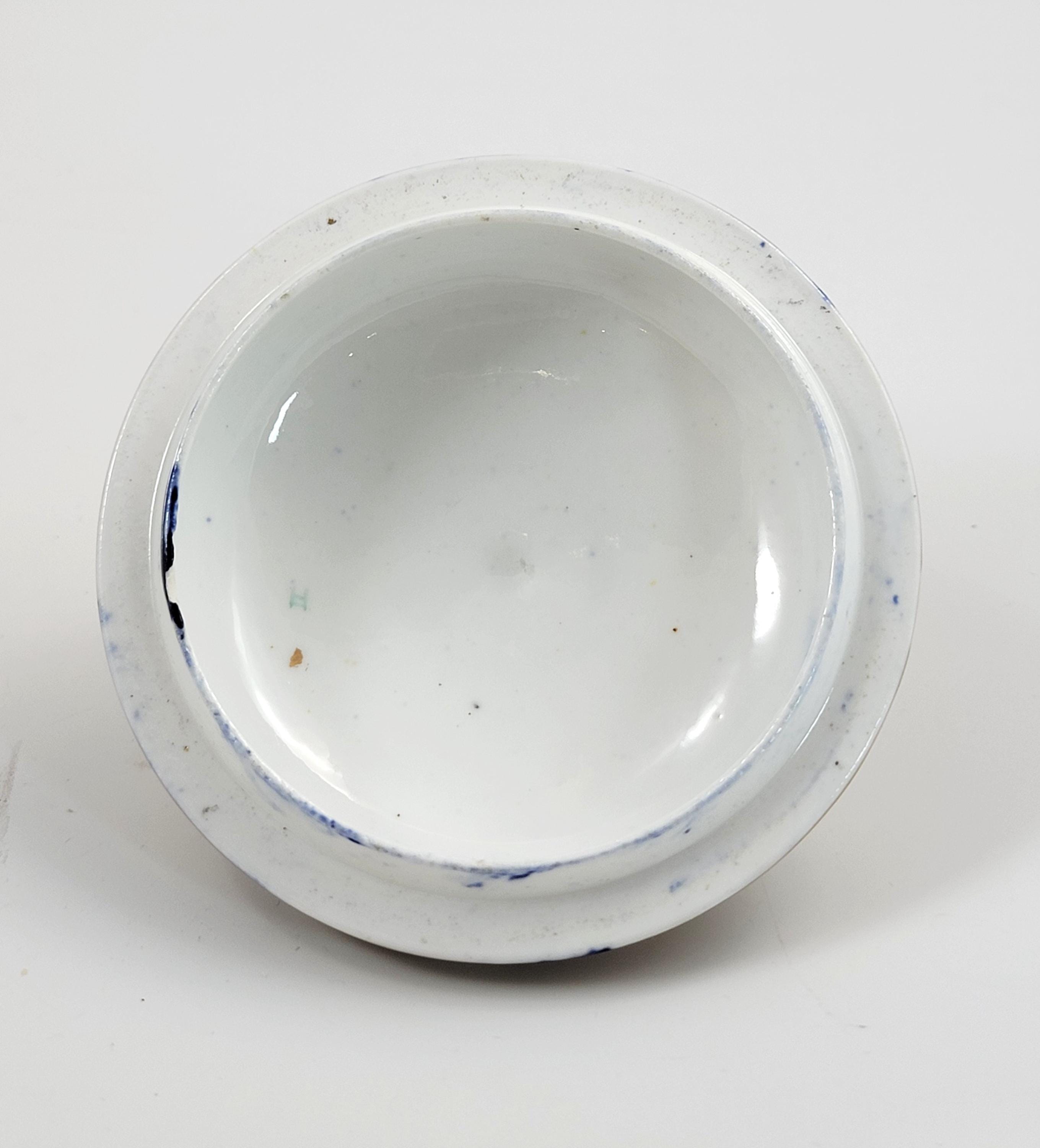 Spode Imari Porcelain Chocolate Cup & Cover, Rare Pearl Border, Hand Painted c. 1815
