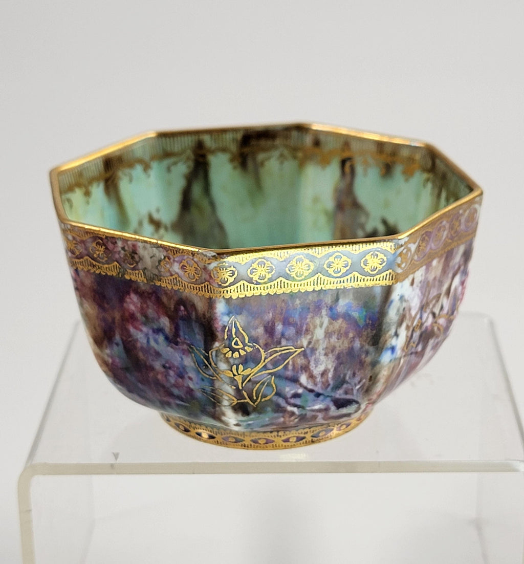 Wedgwood Fairyland Lustre Celestial Dragon Bowl Pinky Mauve Z4831 Daisy Makeig-Jones c.1915