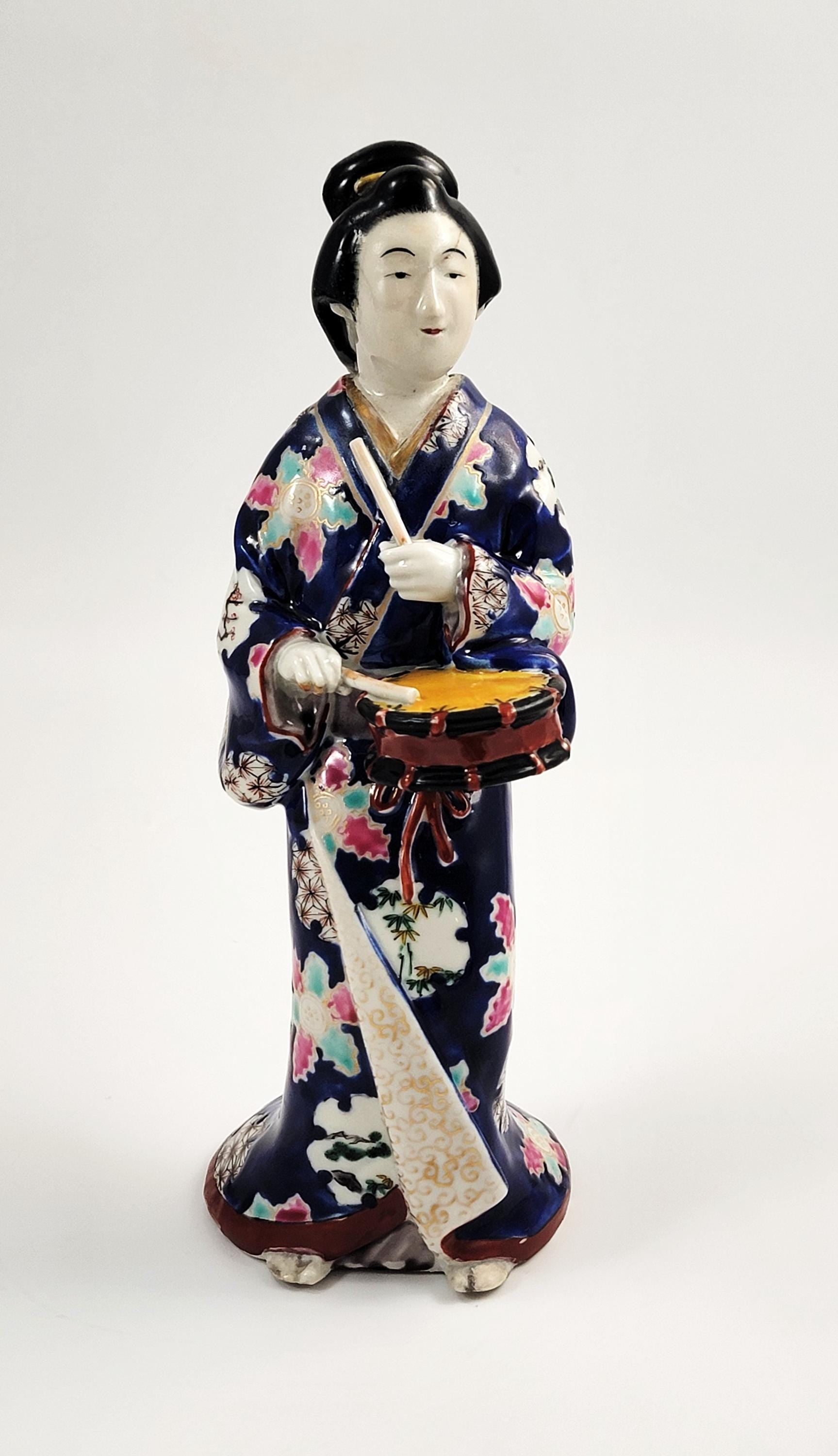Antique Japanese Kutani Bijin Musician with Shime-Daiko, Meiji c. 1890