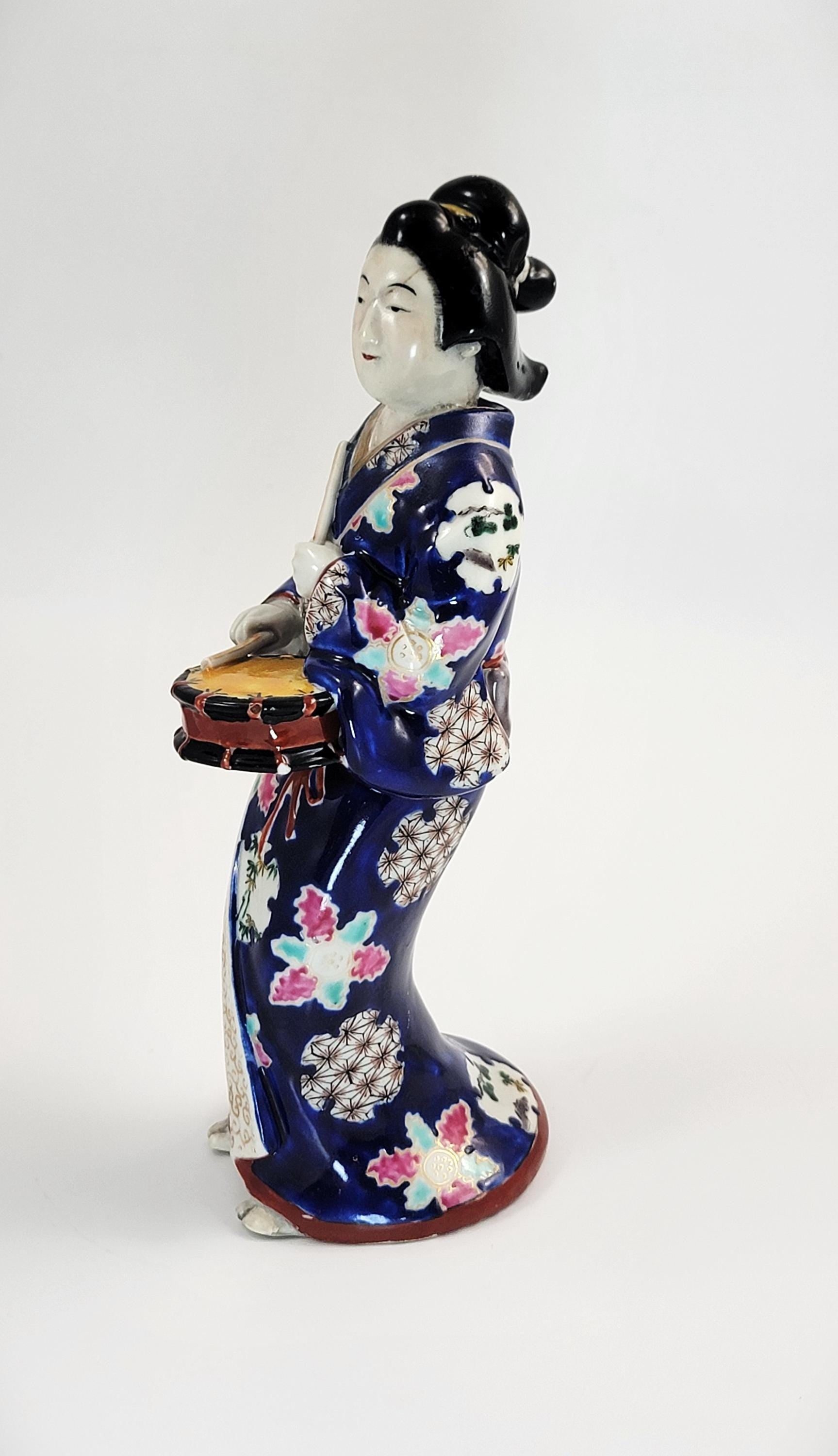 Antique Japanese Kutani Bijin Musician with Shime-Daiko, Meiji c. 1890