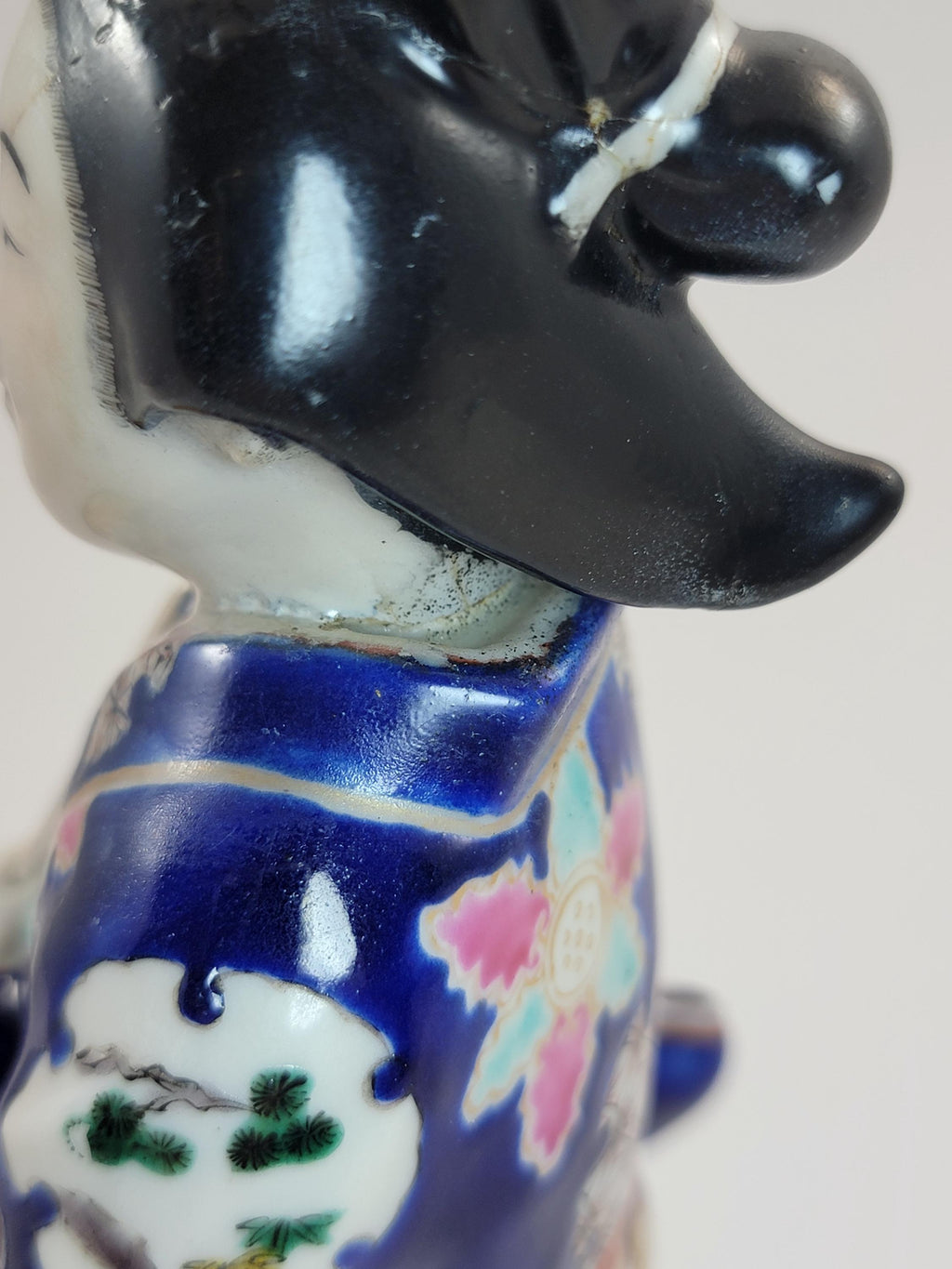 Antique Japanese Kutani Bijin Musician with Shime-Daiko, Meiji c. 1890