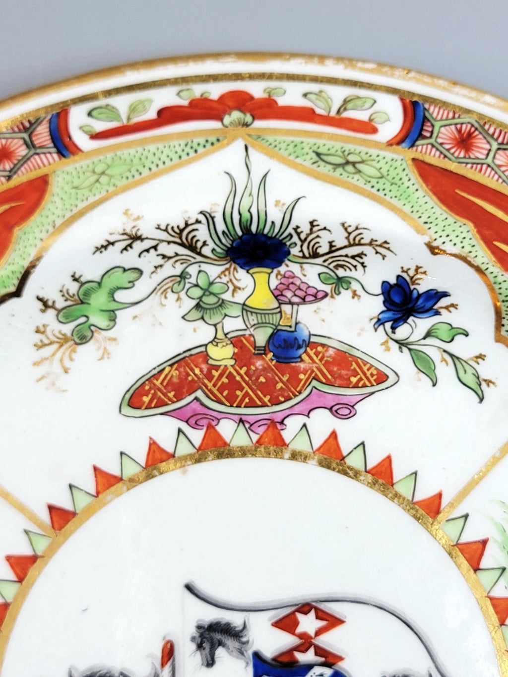 Chamberlain Worcester “Dragon in Compartments” Armorial Plate c.1800