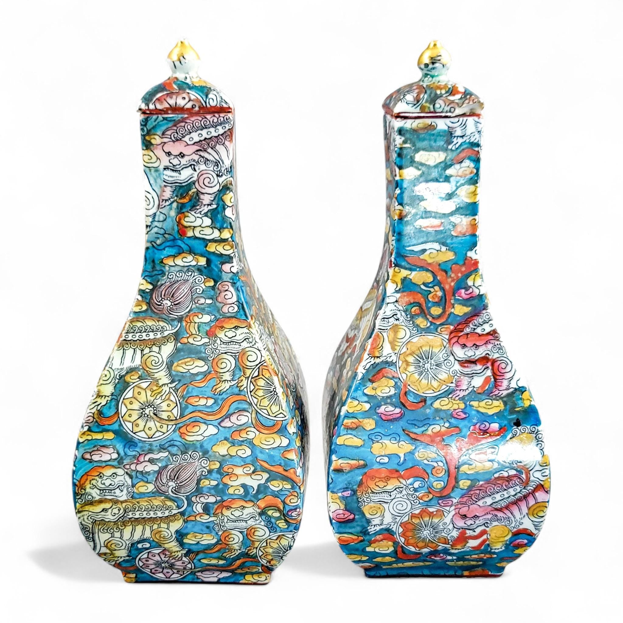 Pair of Mason’s Ironstone “Bandana” Pattern Lidded Jars, c.1810–1815, Rare