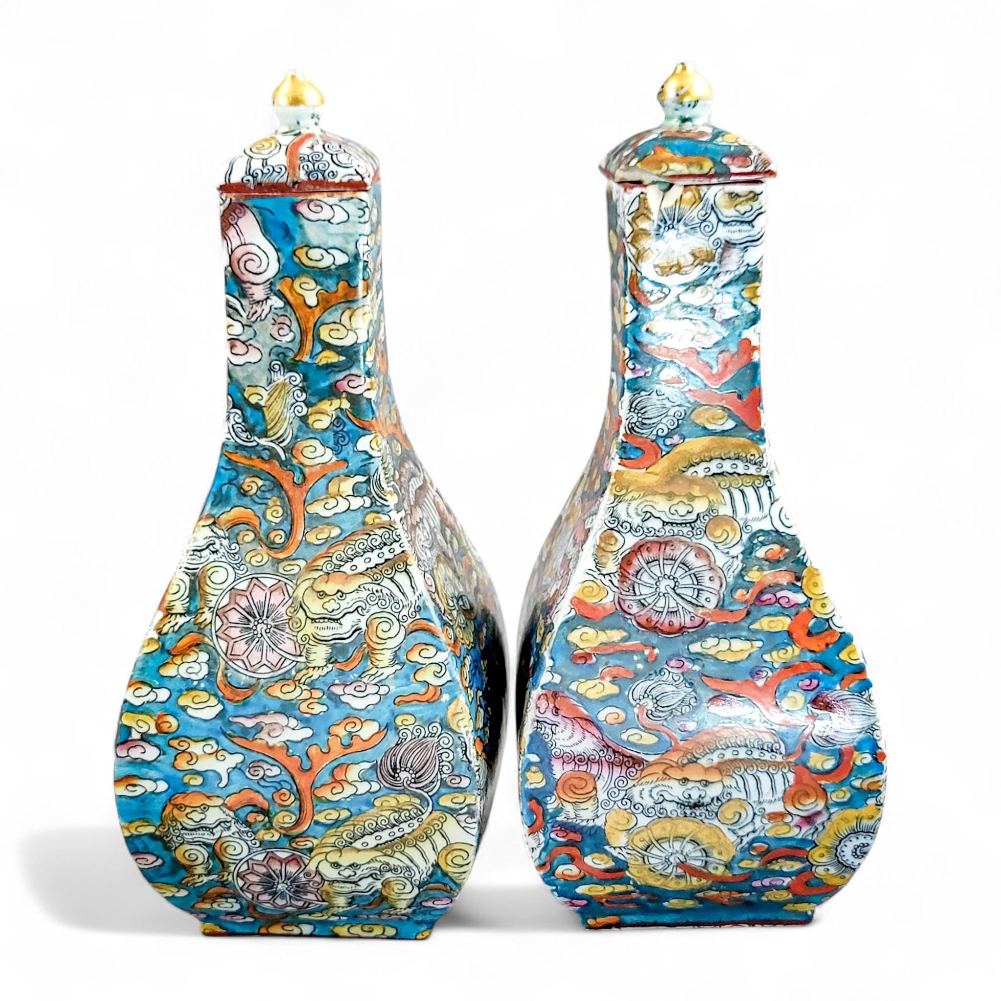 Pair of Mason’s Ironstone “Bandana” Pattern Lidded Jars, c.1810–1815, Rare