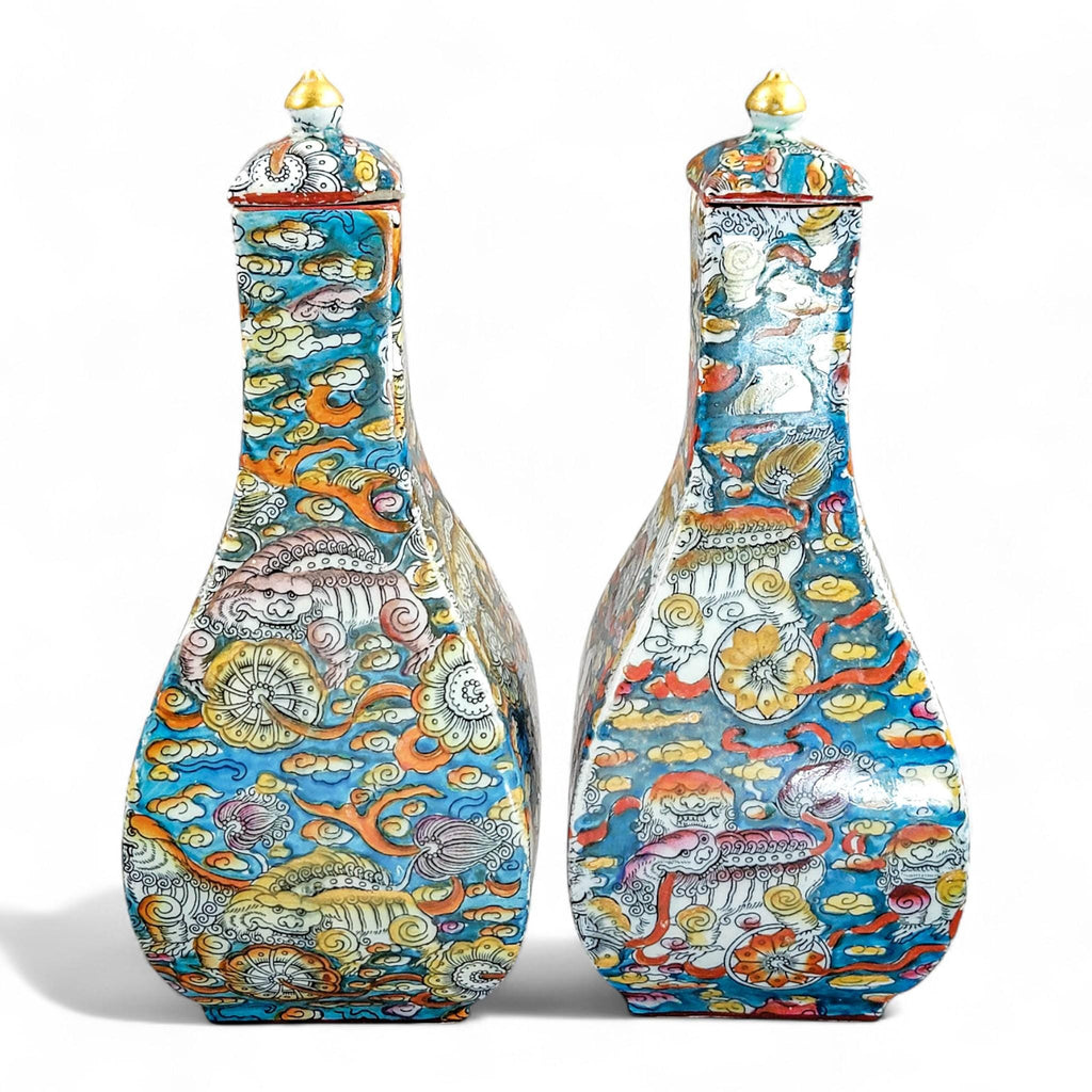 Pair of Mason’s Ironstone “Bandana” Pattern Lidded Jars, c.1810–1815, Rare