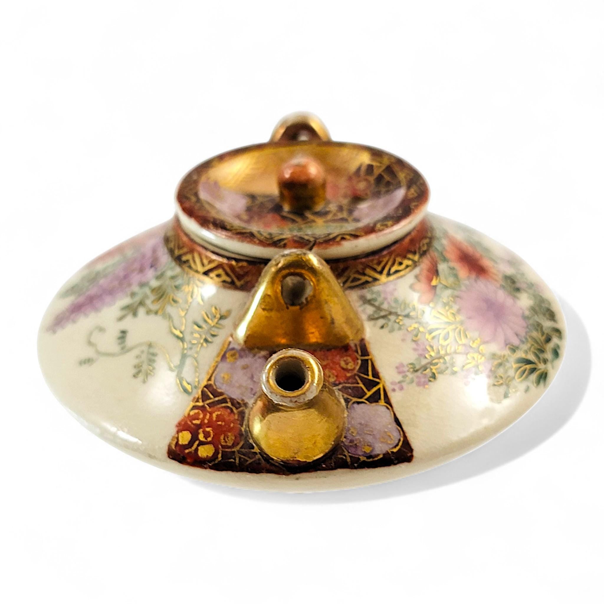 Kyoto Satsuma Kotobuki-dō incense burner (koro), c.1895–1910, fine enamel & gil